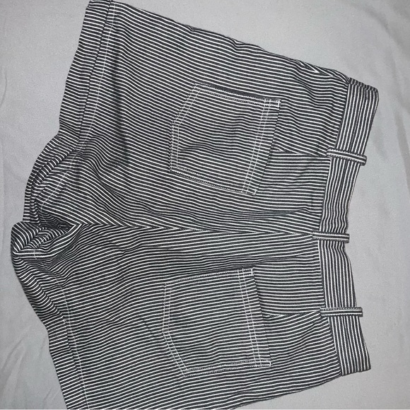 Maje high waisted shorts - Picture 3 of 7